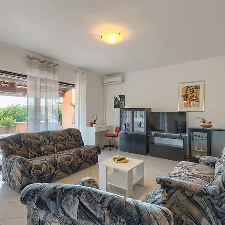 Apartment Viktor Pula Ngoại thất bức ảnh